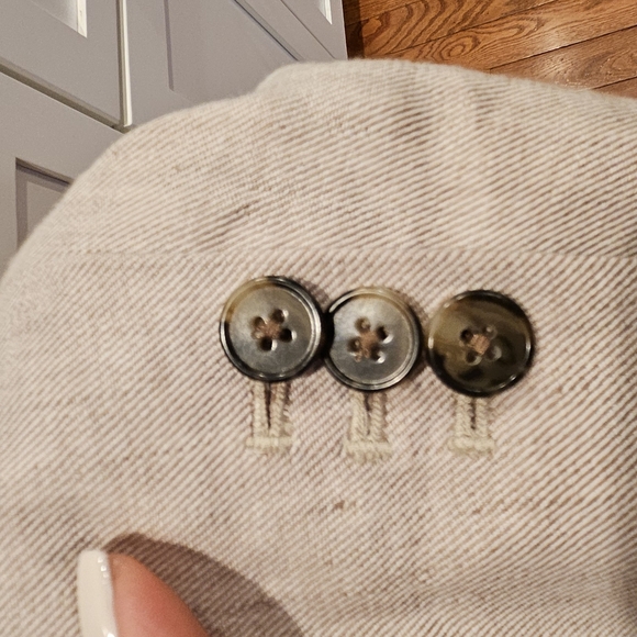 Banana Republic Cream Blazer with Notched Lapels - Picture 7 of 8